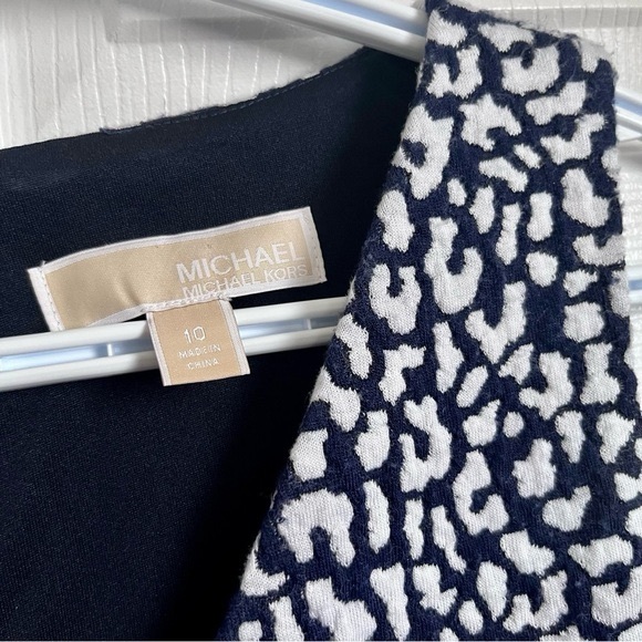 Michael Kors Dress blue white leopard print v-neck midi size 10 medium cocktail - Picture 3 of 5